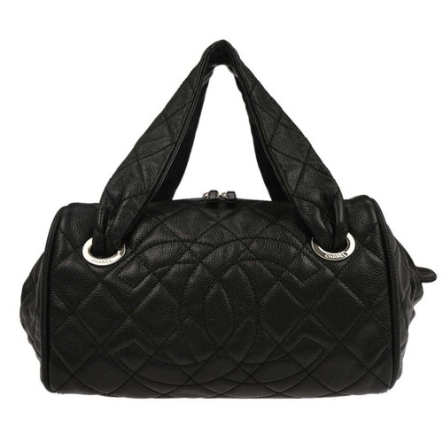 Chanel black calfskin handbag - chanel,