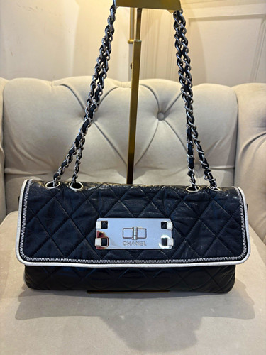 Chanel quilted lambskin - chanel,