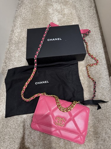 Chanel pink quilted leather - 19,