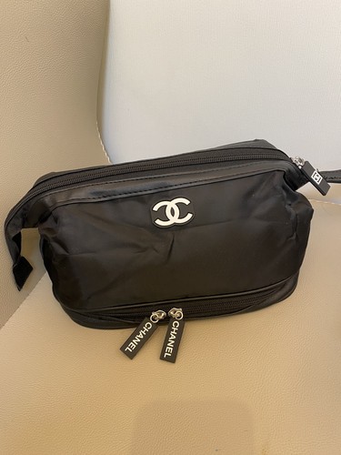 Chanel beaute black - beaute, toiletry