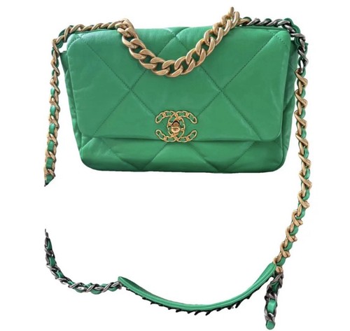Chanel bag small - 19,