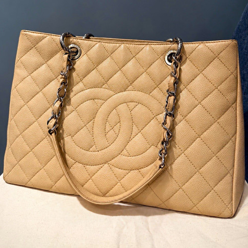Chanel beige quilted leather - beige,
