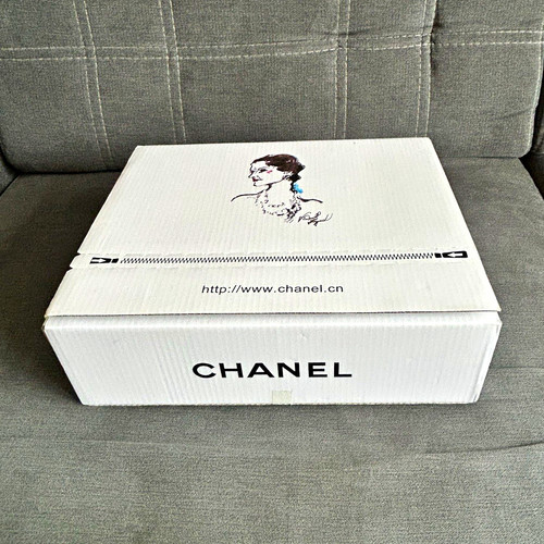 Chanel black quilted leather - quilted,