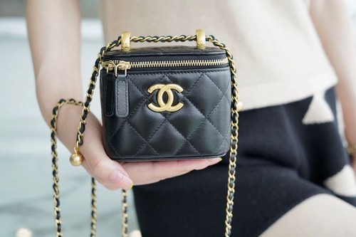 Chanel beauty gwp black - gwp,
