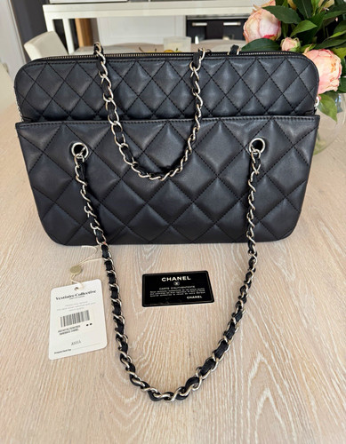 Chanel black quilted - black, leather