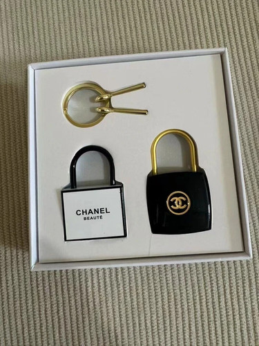 Nwt chanel padlock lock - nwt,