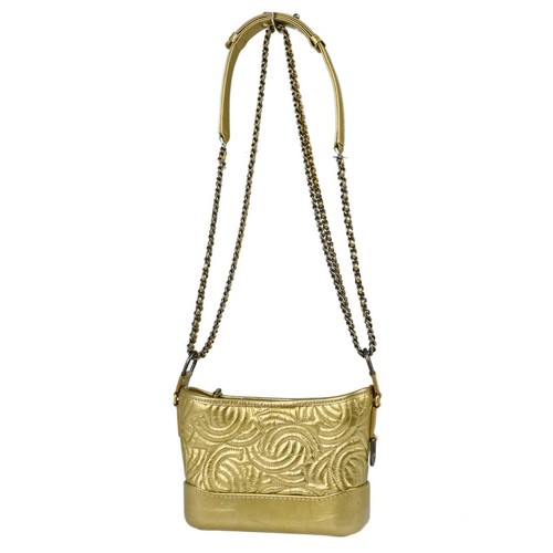 Chanel gold calfskin small - gold,