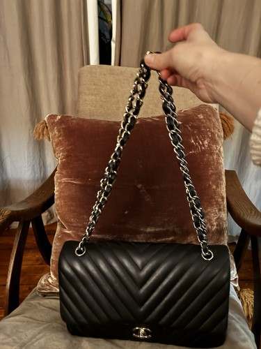 Chanel black calfskin - black,