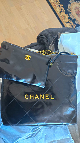Chanel black quilted leather - chanel,