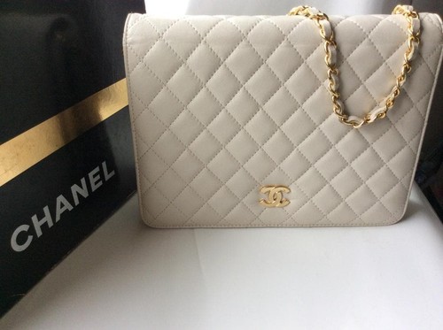 Chanel matelassé full flap - chanel,