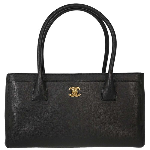 Chanel black calfskin - black,