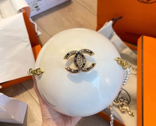 Chanel pearl 2016 new year - chanel, bag