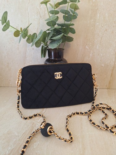 Chanel black matelassé - black,