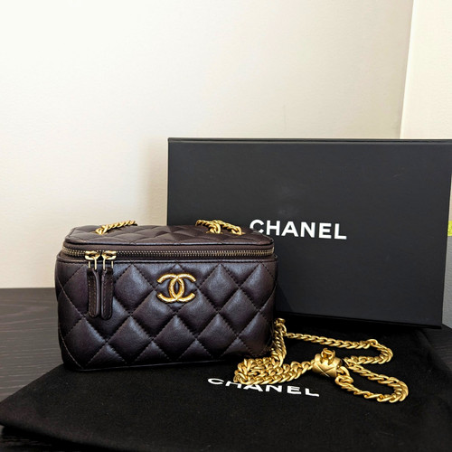 Chanel vanity small brown - chanel,