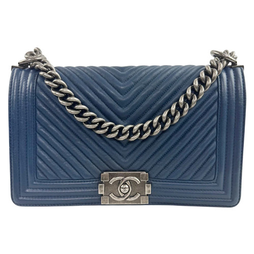 Chanel medium boy chevron navy - boy,
