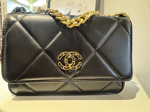 Chanel beauty gwp cosmetic - cosmetic, bag