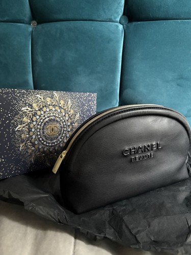 Chanel beauty black - black,