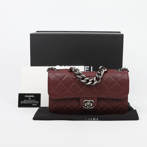 Chanel perfect edge medium - chanel,