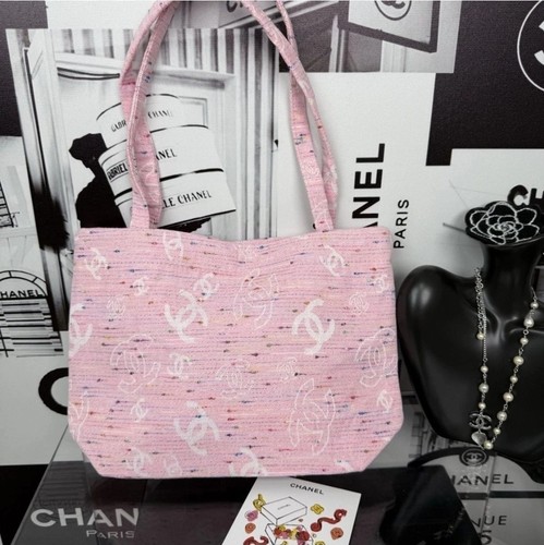 Chanel beaute small canvas - chanel,