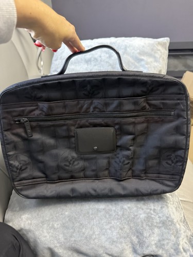 Authentic chanel black new - authentic,