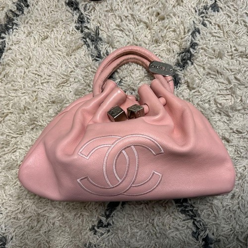 Chanel embroidered logo - embroidered,