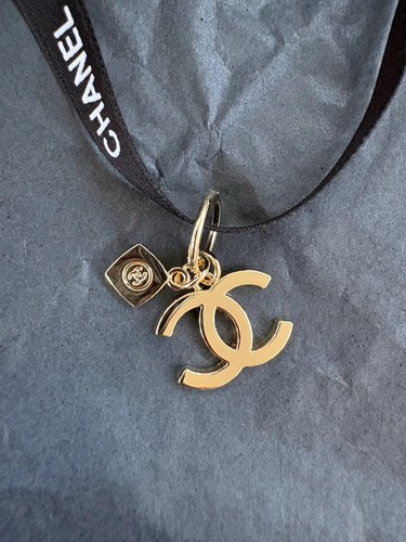 Chanel metal bag charm keyring - charm,