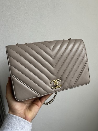 Chanel quilted chevron - chanel,