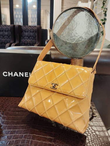Chanel logo patent leather - cc,