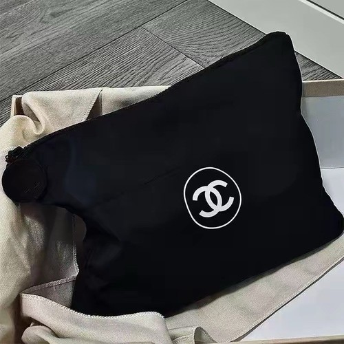 Chanel beauty makeup bag - beauty,