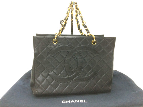 Authentic chanel black quilted - authentic,