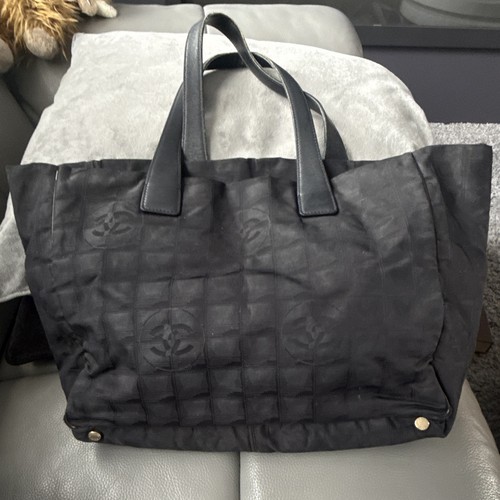 Authentic chanel black travel - black,