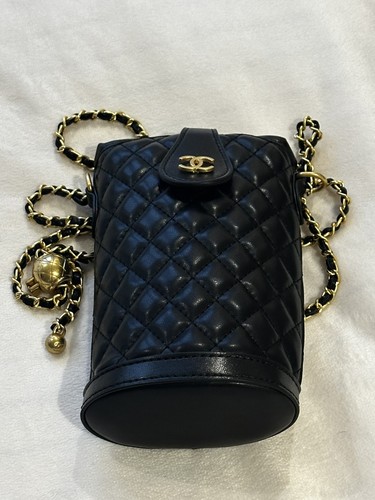 Chanel black quilted leather - chanel,