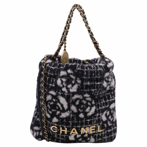 Chanel quilted camellia - quilted,